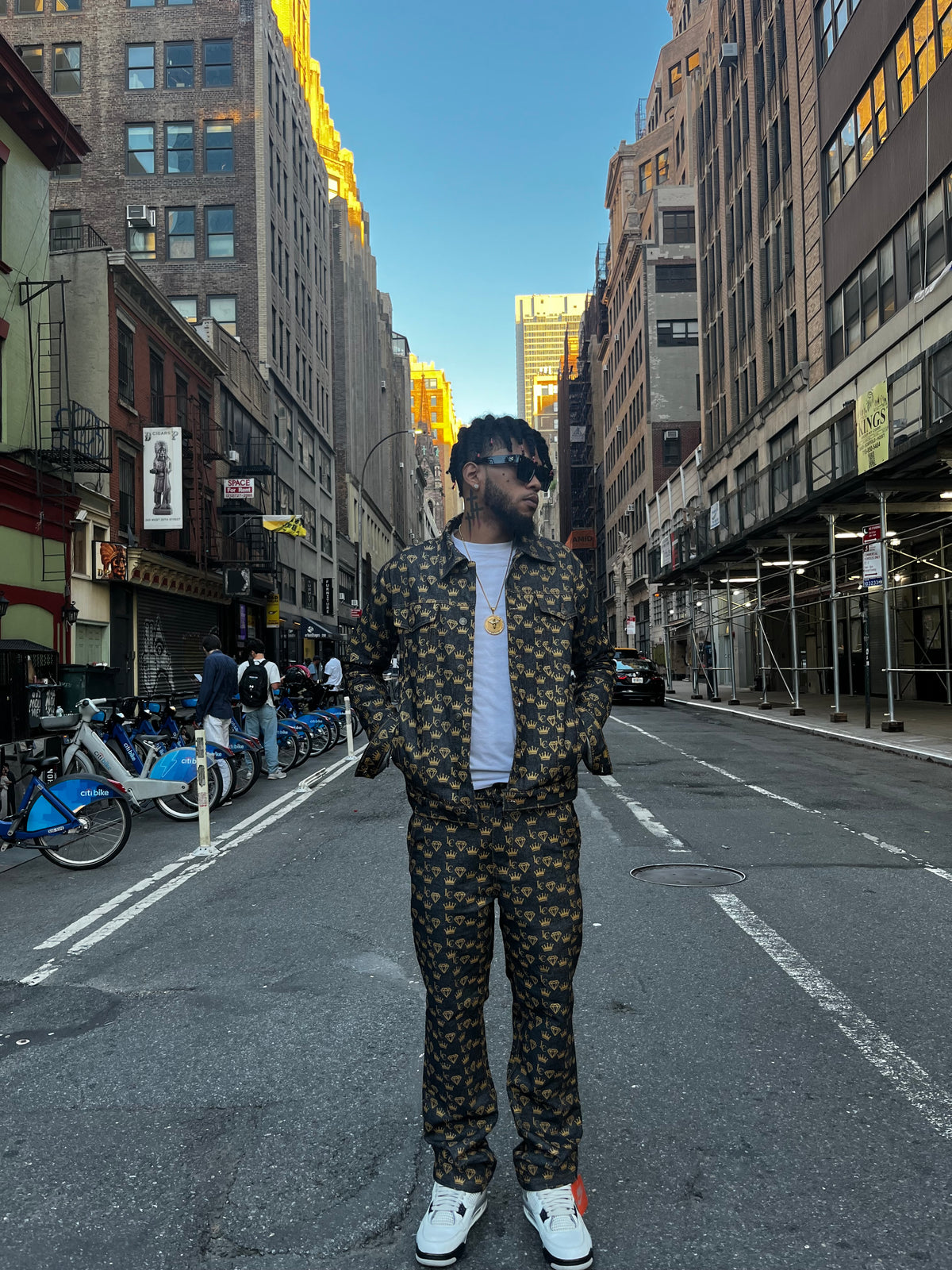 Crown & Diamond Jacquard Suit